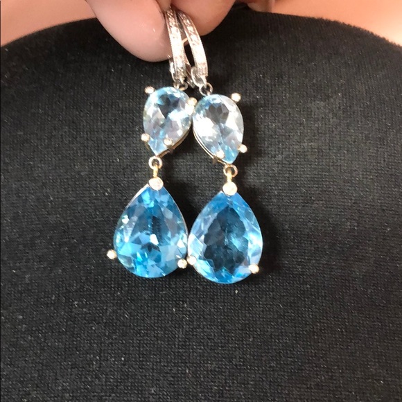 14k gold earrings - Picture 2 of 4